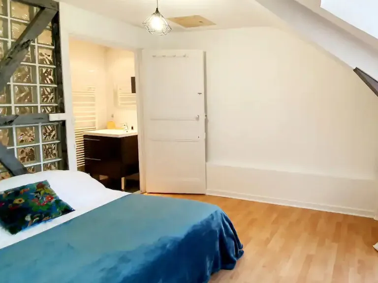 Cosy plein cœur centre historique, port à pied – photo 3